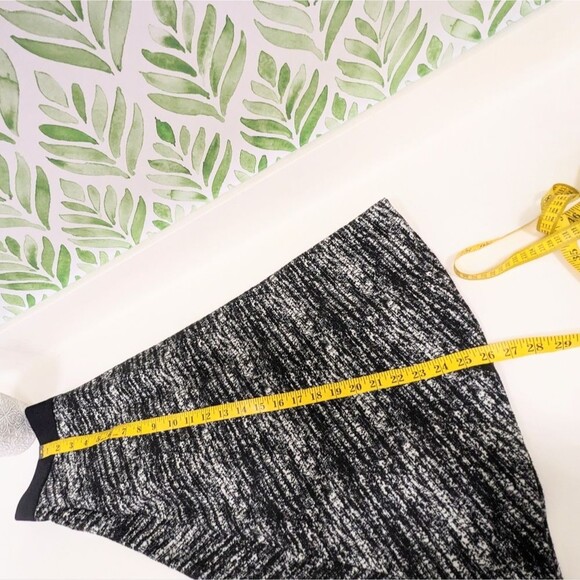 ⭐Marled Banana Republic Textured Knit Midi Skirt, Cocoon, Polyester Blend 10⭐ - Picture 4 of 7